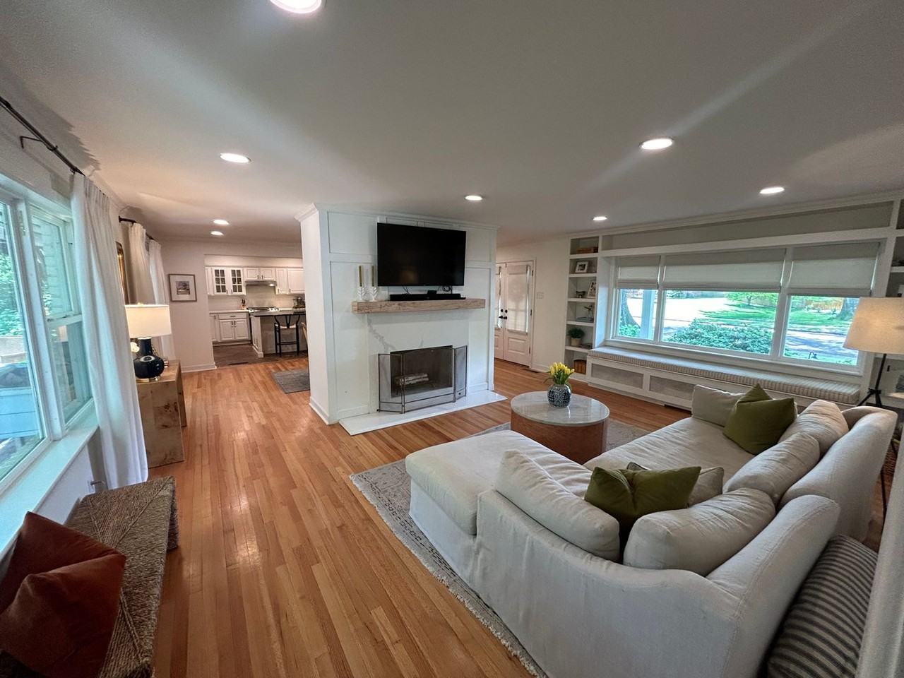 286 Belhaven St - Photo 6 of 23