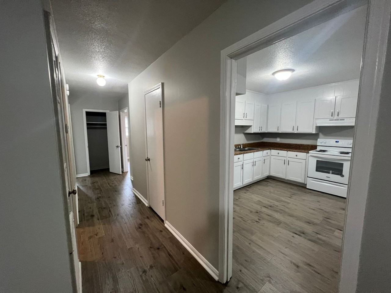 3112 42nd Ave - Photo 6 of 24