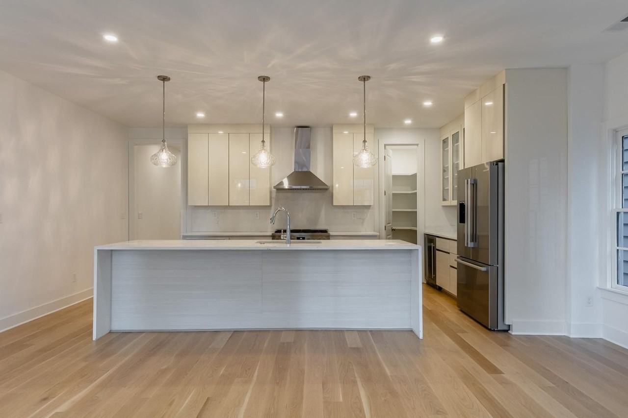 718 Meditation Ln - Photo 3 of 17