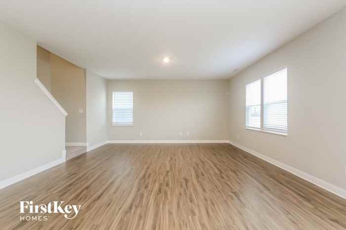 2440 S Carlota Dr - Photo 2 of 15