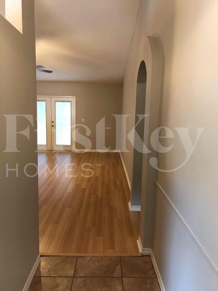 2698 Sundance Cir - Photo 2 of 19