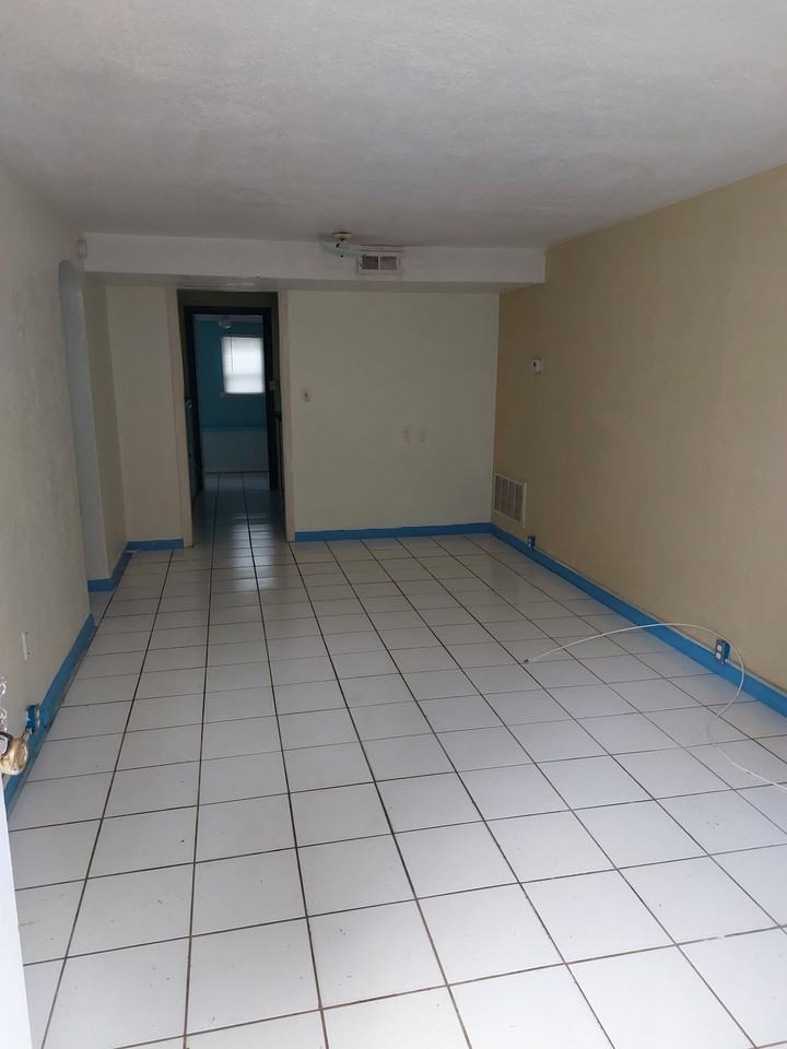 309 Pennsylvania Ave #A - Photo 2 of 9