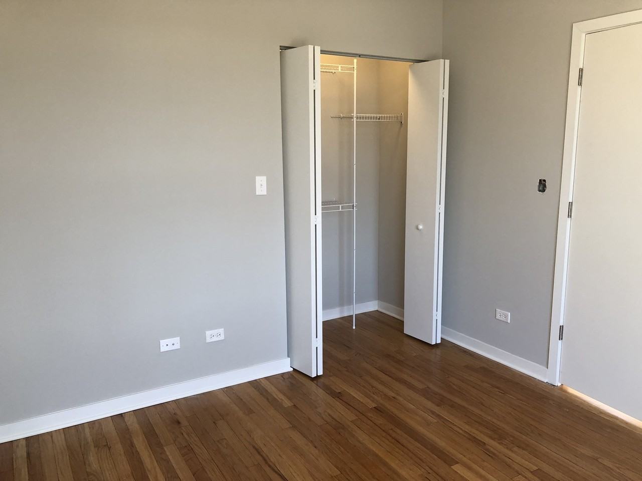 4821 N Christiana Ave #1W - Photo 5 of 10