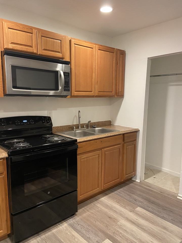 1379 9th Ct #NA - Photo 3 of 14