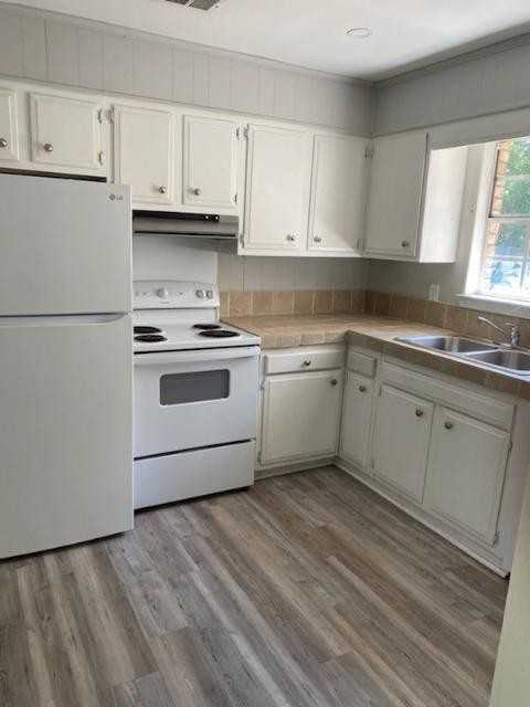 2965 Baronne St #NA - Photo 6 of 12