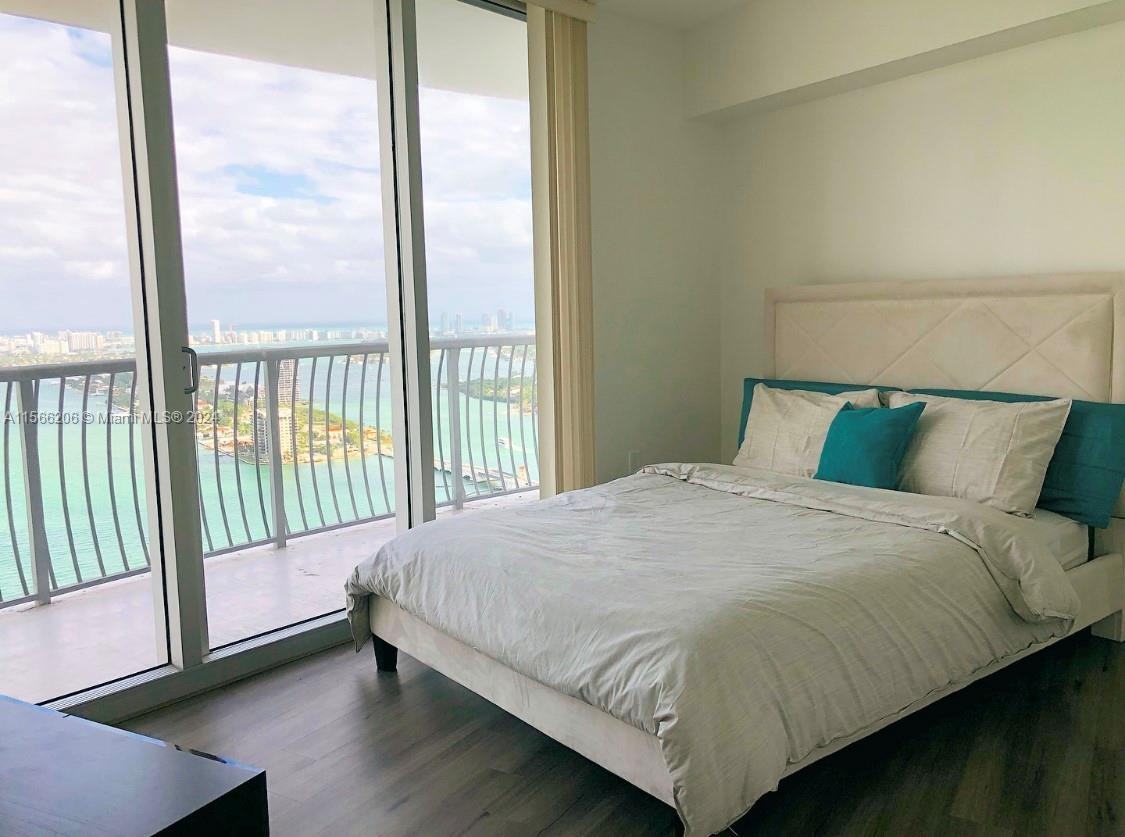 1750 North Bayshore Drive #4301 - Photo 3 of 11