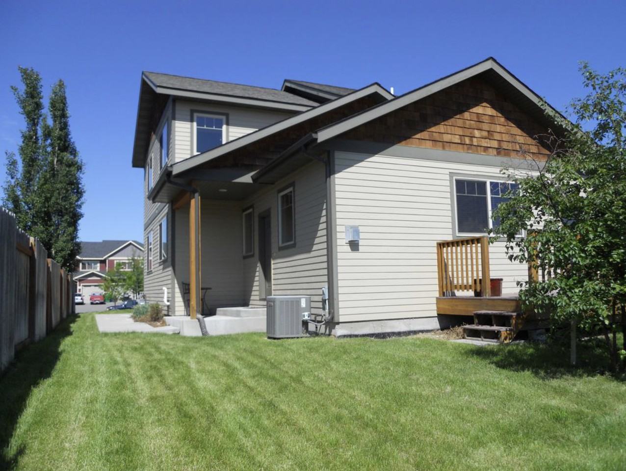 692 Westgate Ave #C - Photo 2 of 18