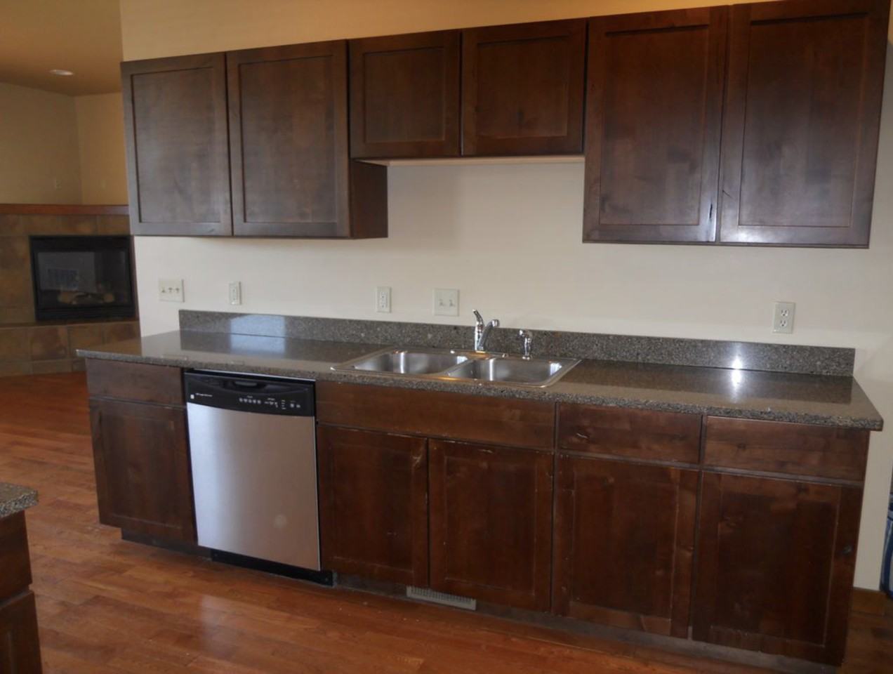 692 Westgate Ave #C - Photo 5 of 18