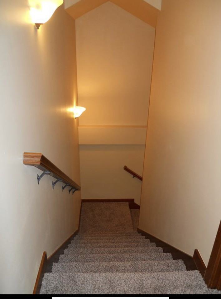 692 Westgate Ave #C - Photo 6 of 18