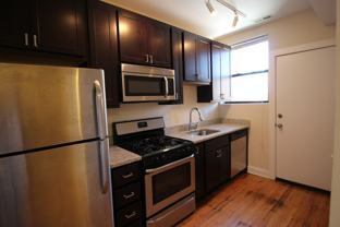 1108 W Balmoral Ave #2 - Photo 1 of 1