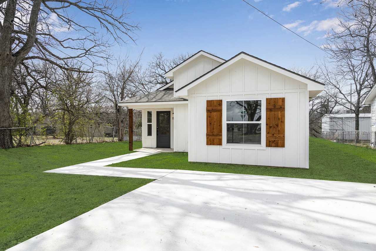 1521 S Rusk Ave #NA - Photo 2 of 34