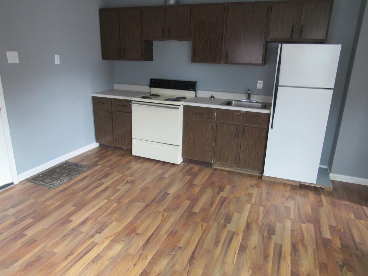 223 N Tenth - A #A - Photo 4 of 4