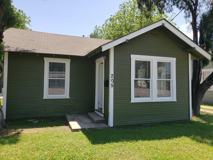 205 E Kingsbury St #205 - Photo 1 of 1