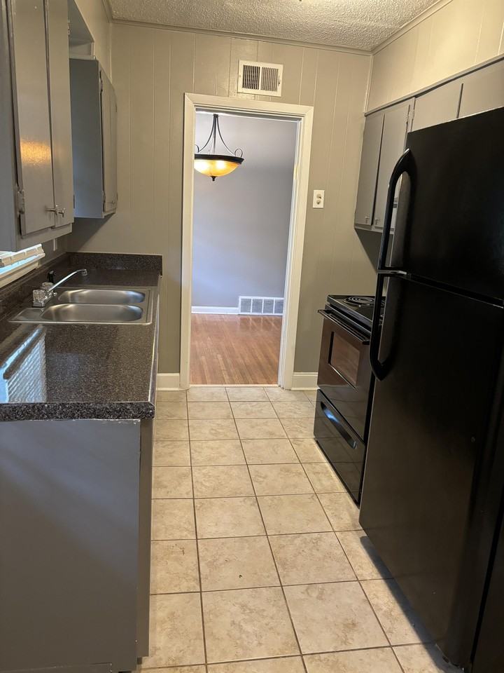 4923 Parkside Ave #1 - Photo 5 of 9