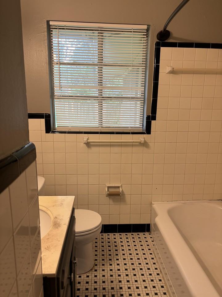4923 Parkside Ave #1 - Photo 6 of 9