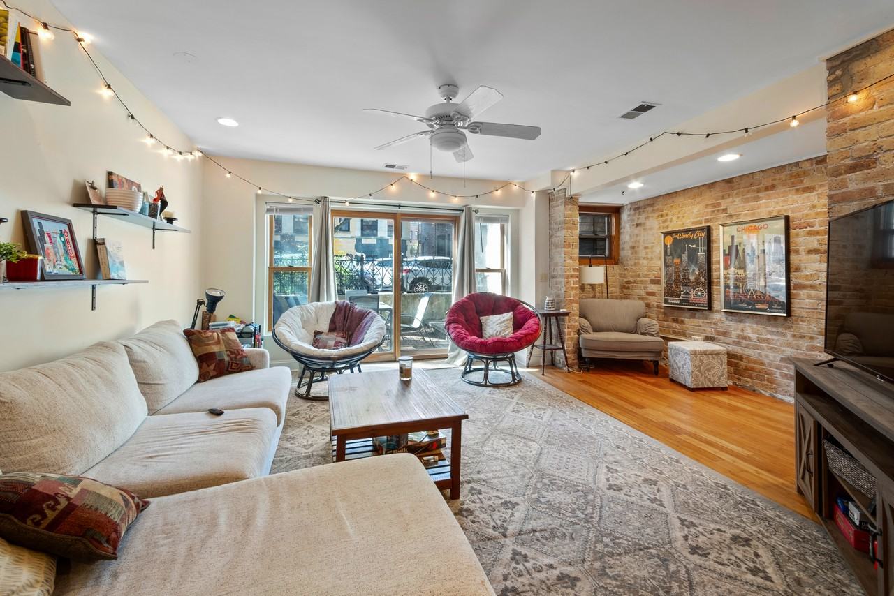 726 - 728 West Briar Place - 726-Garden #726GARDEN - Photo 3 of 23