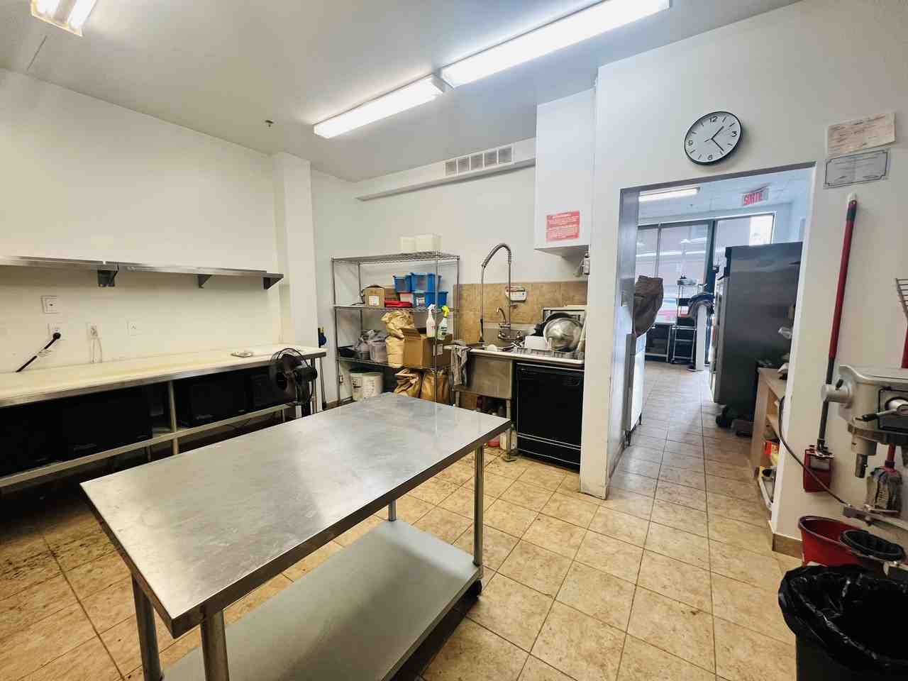 1411 Rue Aylwin - Photo 3 of 7