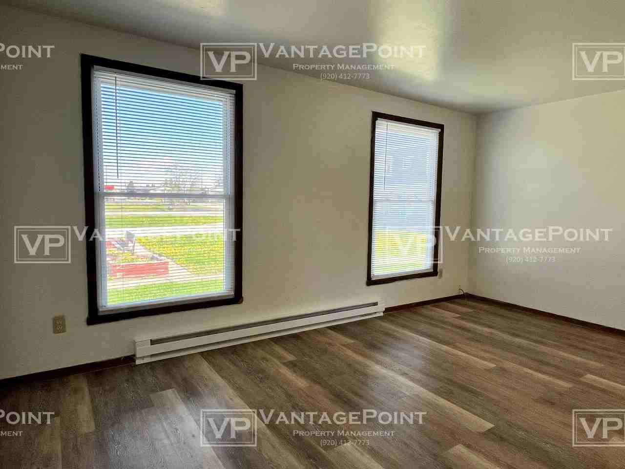 3251 W 4th St #13 - Photo 3 of 11