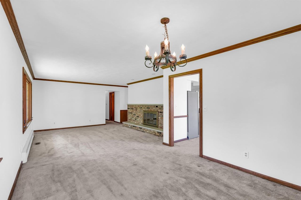 1702 Golfview Dr #1 - Photo 4 of 16