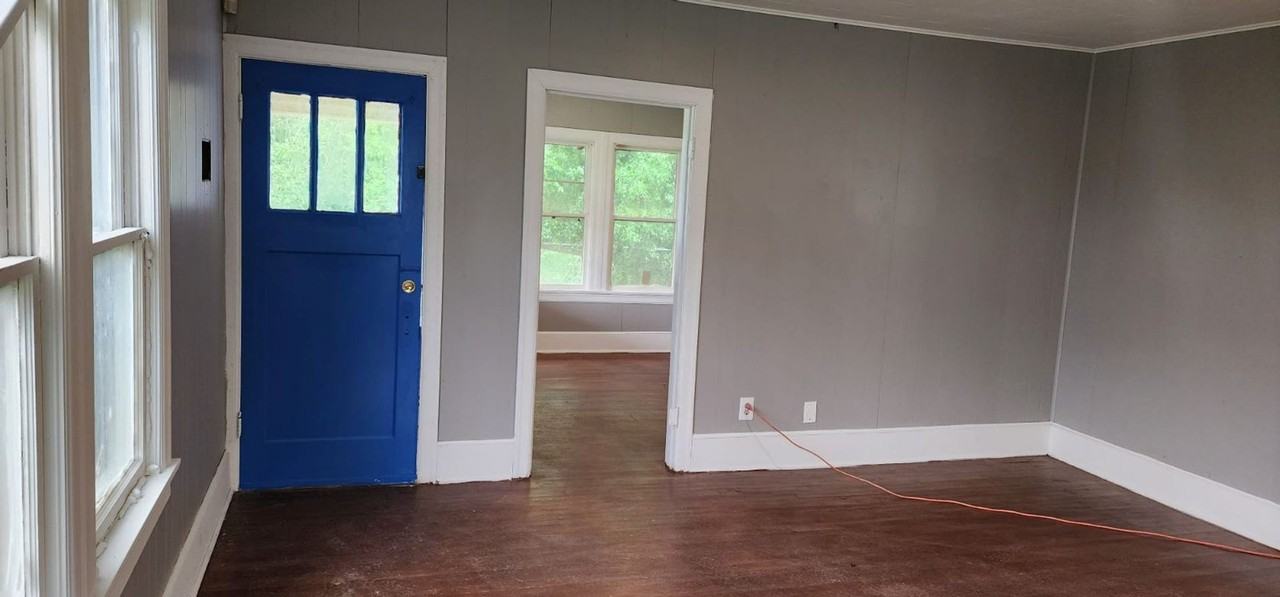 18327 Blake Manor Rd #A - Photo 4 of 23