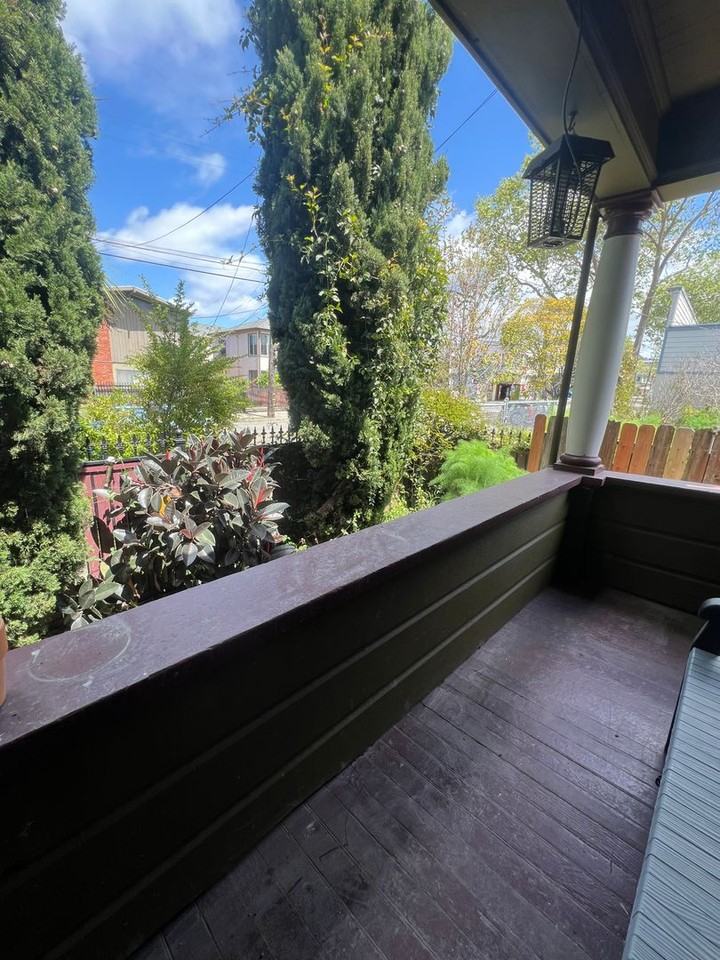 1528 Alcatraz Ave - Photo 2 of 24