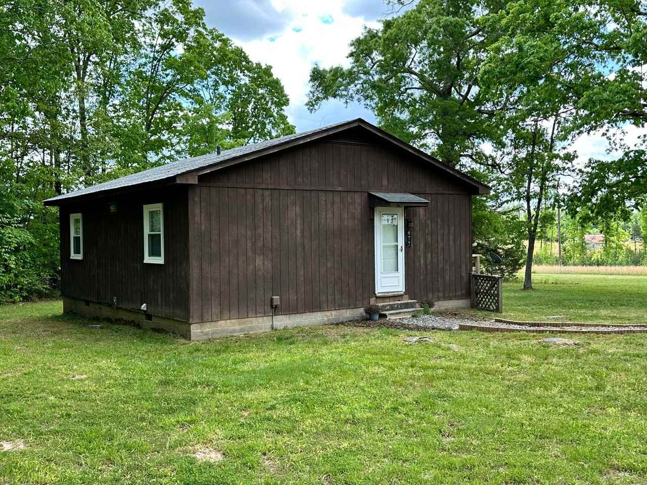 477 Whitehall Rd - Photo 2 of 12