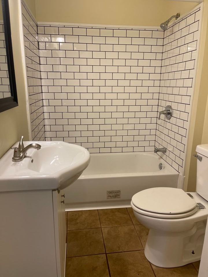 2305 S Martin Luther King Jr Dr - Photo 2 of 8