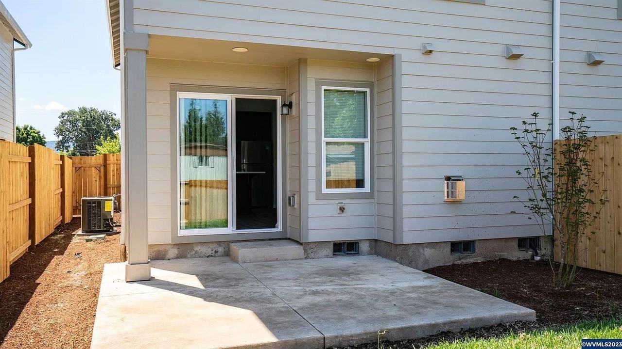 75 Sand Ridge Ct - Photo 5 of 5