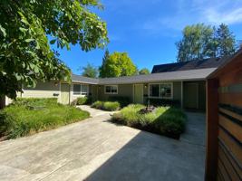 featured image of 2700 Se Stark St