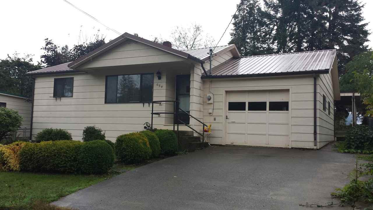 654 Ne Laurance St - Photo 2 of 38