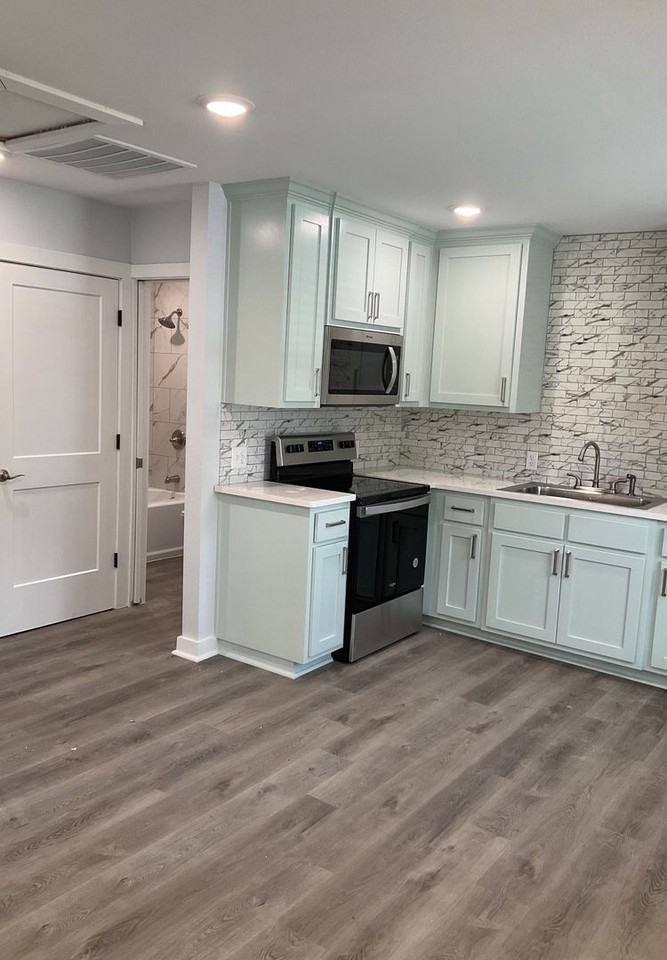 3709/3711 Broken Bow Road - Photo 3 of 13