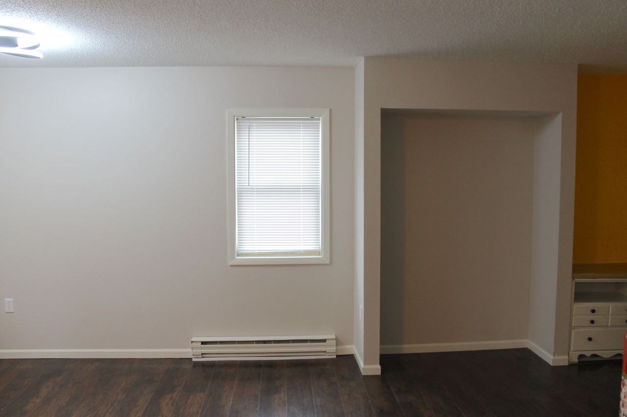 1526 E Superior St #3 - Photo 7 of 12