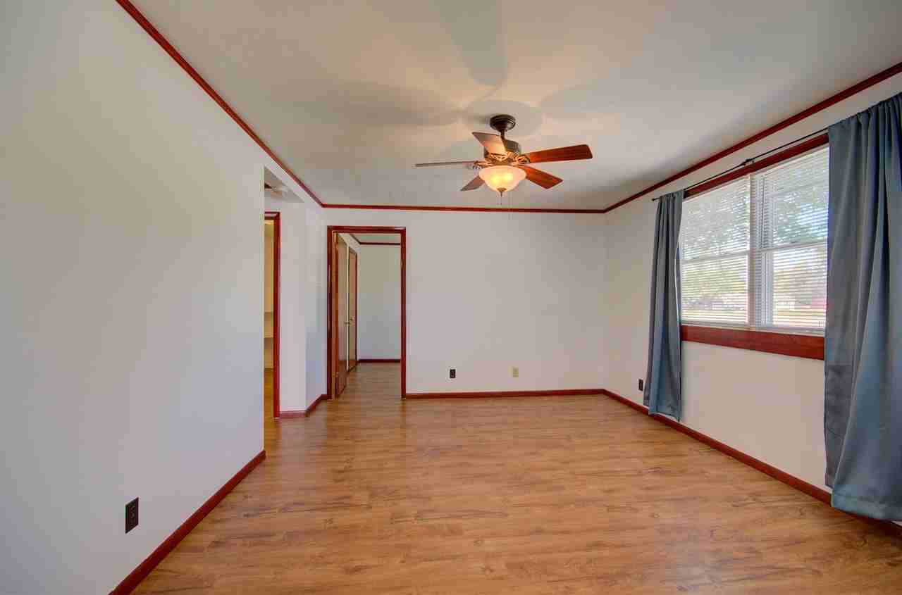 1112 - 1114 N Joliet St - Photo 2 of 12