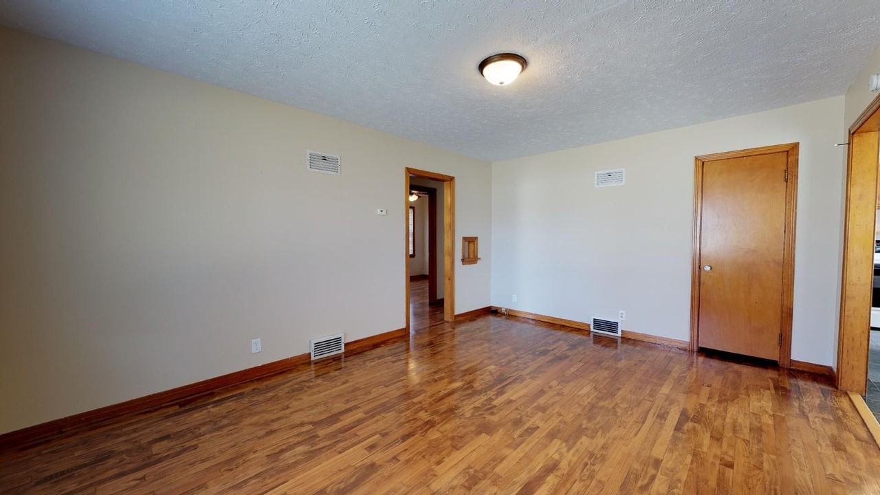 107 E 4th St - Photo 2 of 17