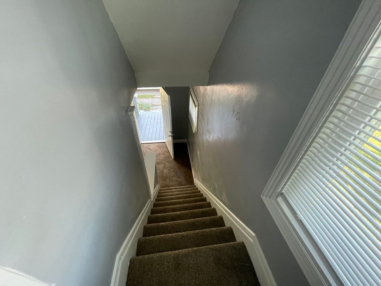 1522 Viola Ave - Photo 3 of 23