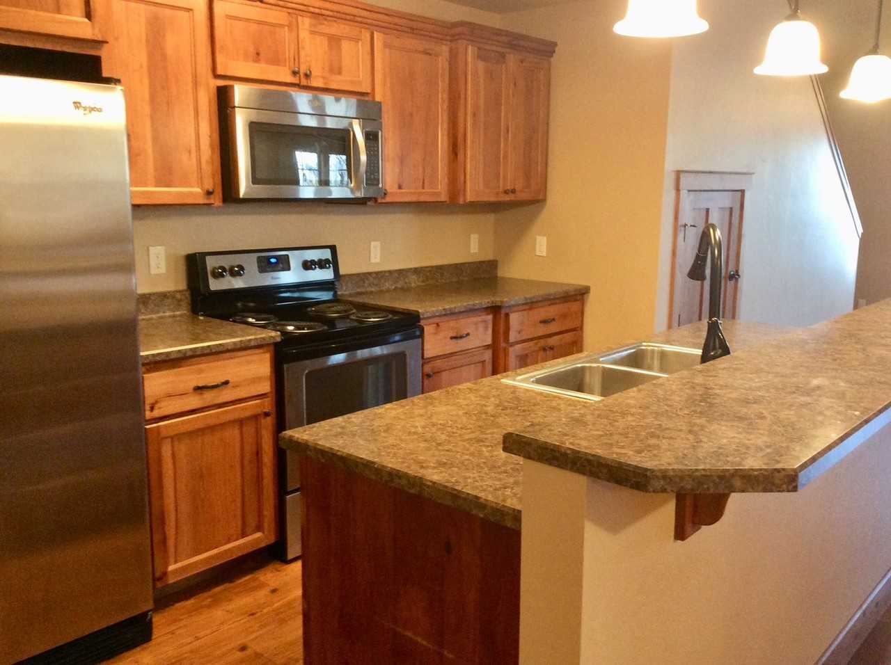 122 Central Ave - Photo 3 of 11