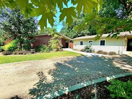 featured image of 3226 W Camrose Ln