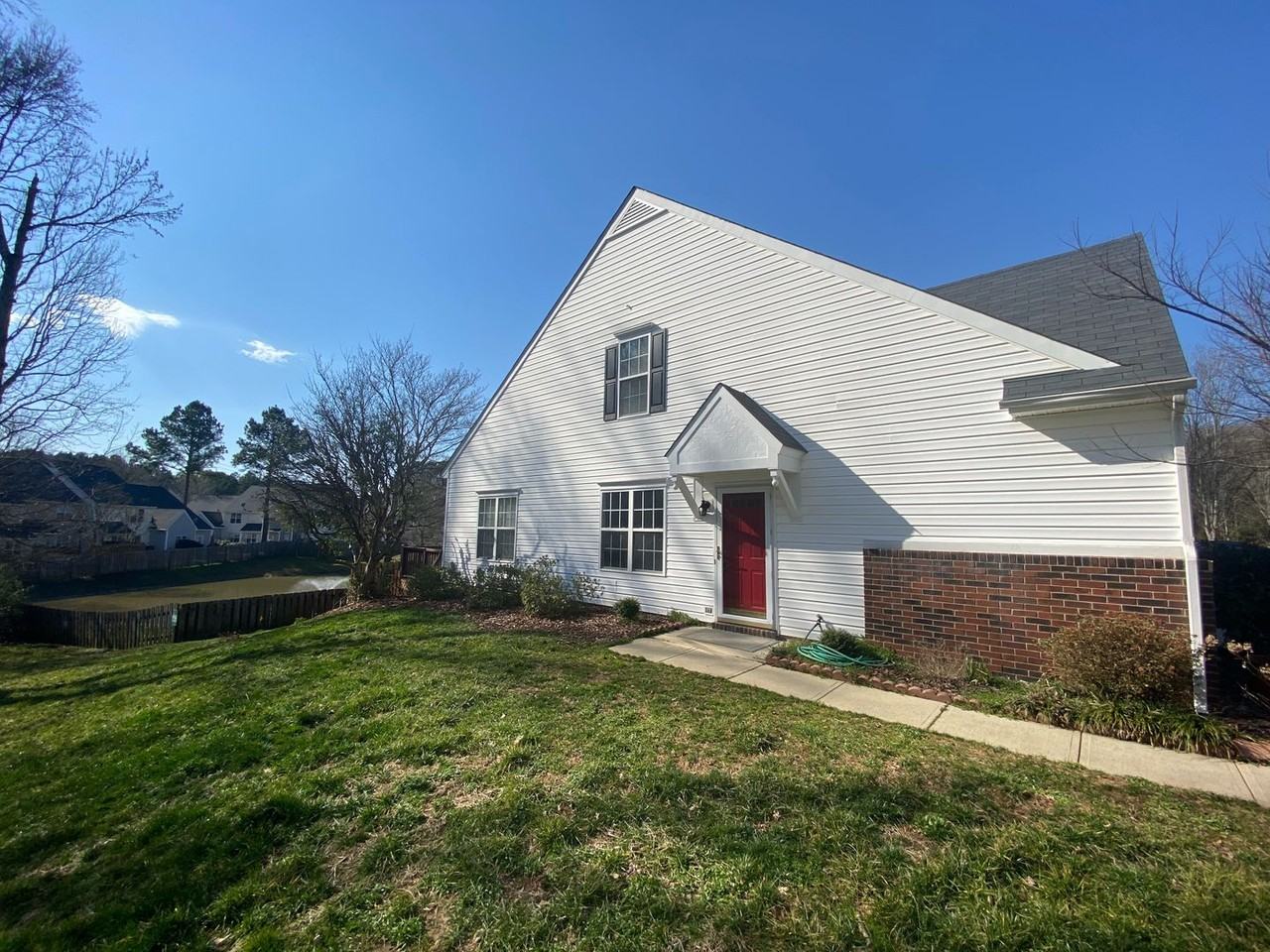 9325 Timothy Ct - Photo 2 of 21