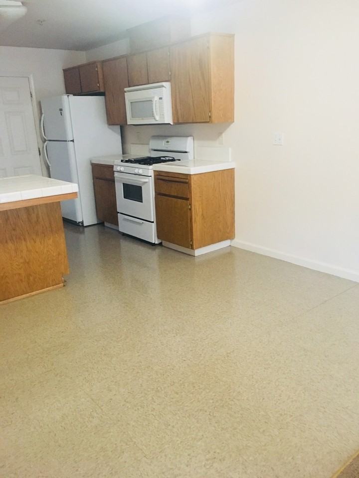 2235 W Lark Ave - Photo 7 of 14