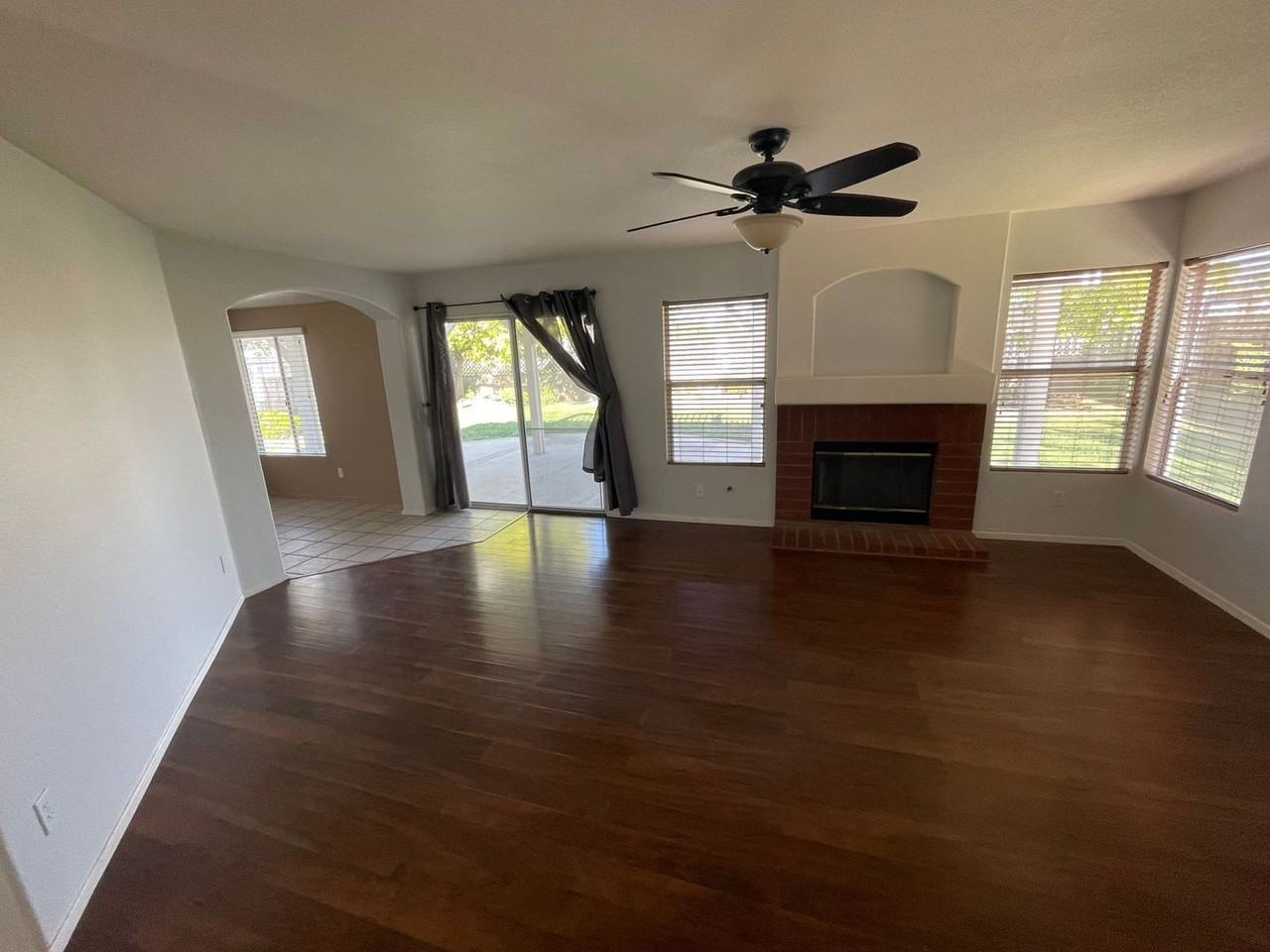 8728 Mesa Oak Drive - Photo 2 of 18