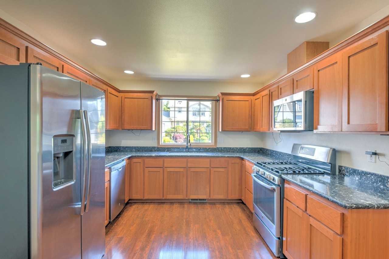 777 Sw 1st Ave - Photo 2 of 24