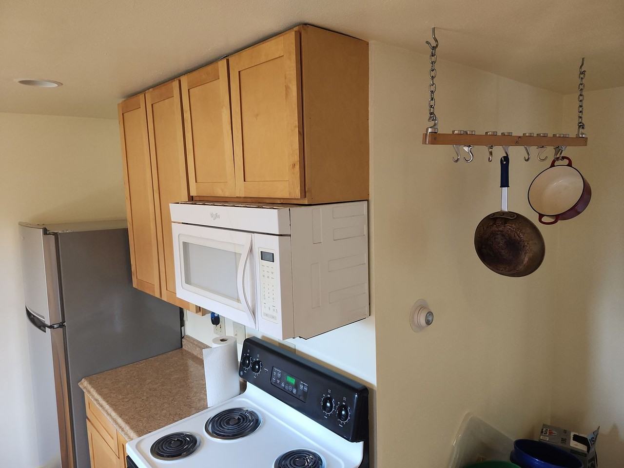 2320 Maudest Pl - Photo 3 of 27