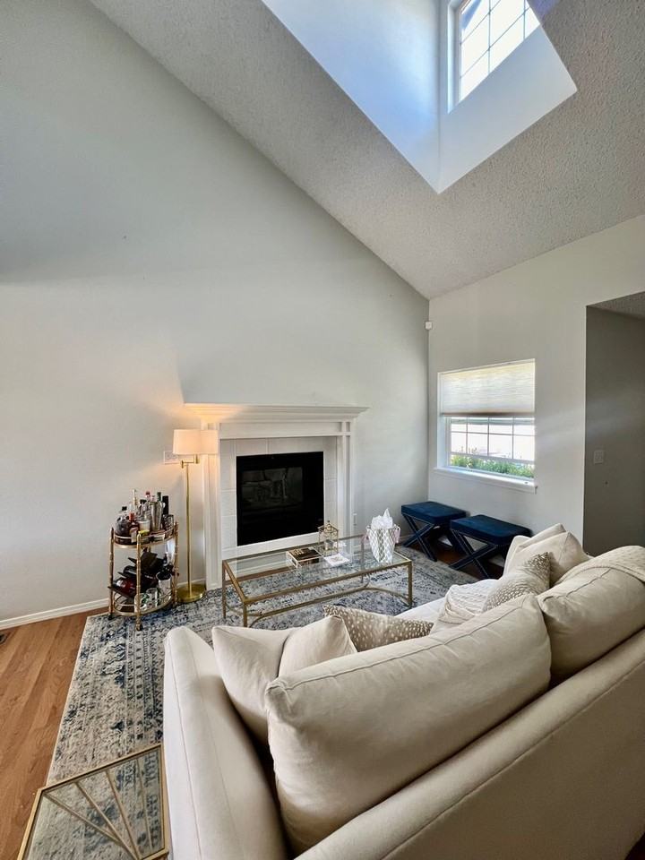 5088 Butterfield Drive - Photo 2 of 22