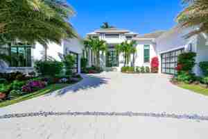 featured image of 3123 Crayton Rd