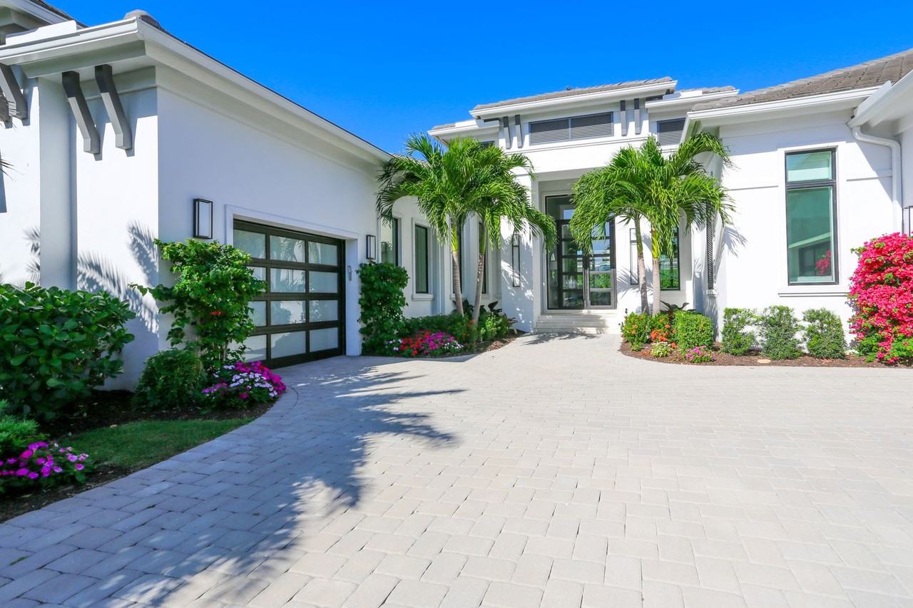 3123 Crayton Rd - Photo 4 of 50