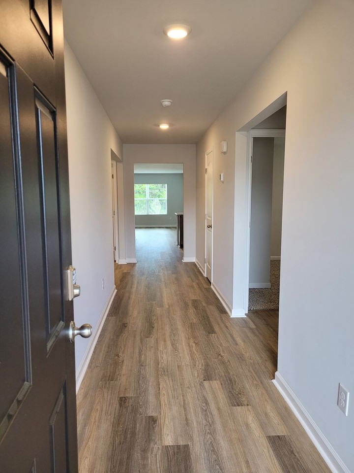 112 Ozy Dr - Photo 7 of 18