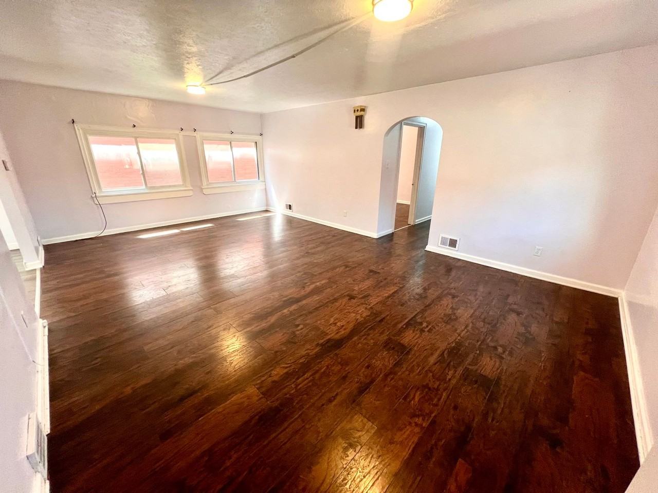 405 6th Street - Photo 2 of 21