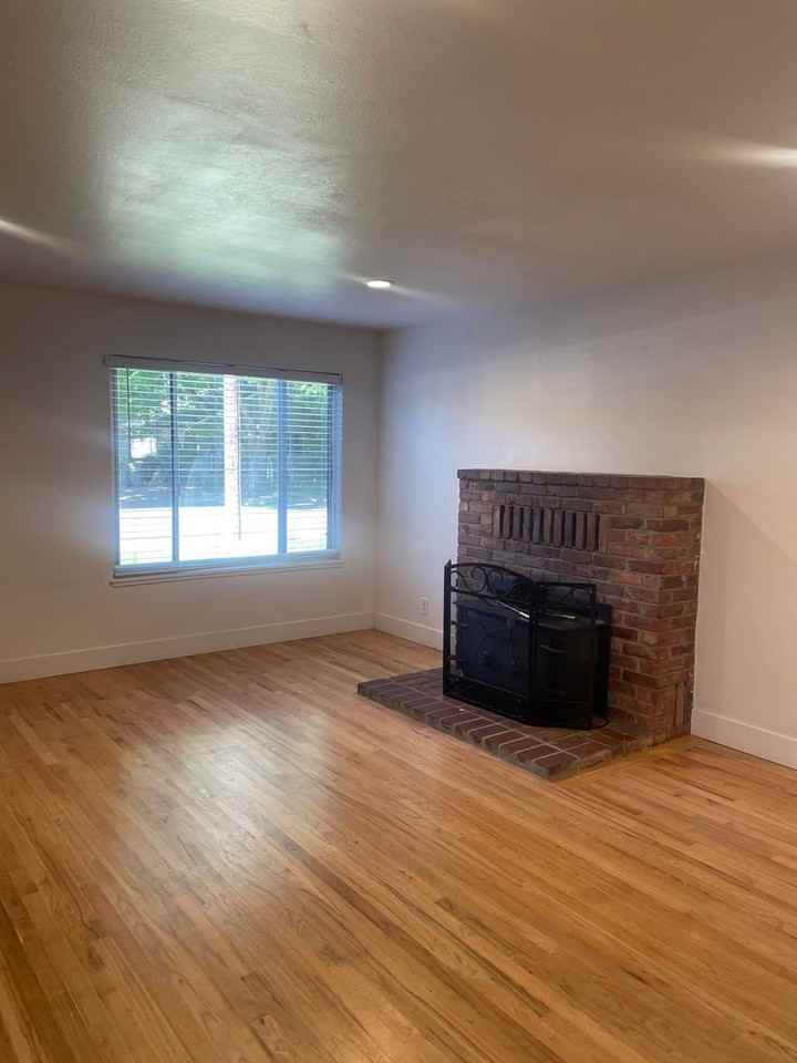 2287 Washington Ave - Photo 2 of 21