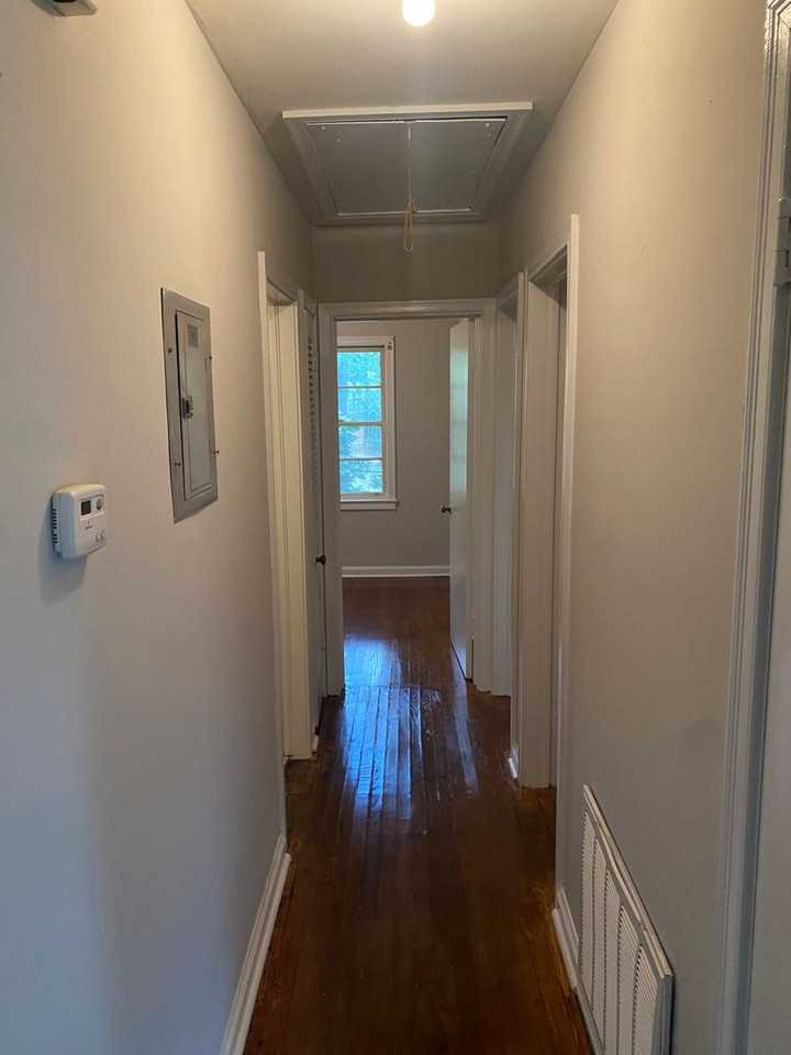 1004 Fleming Ave - Photo 4 of 8