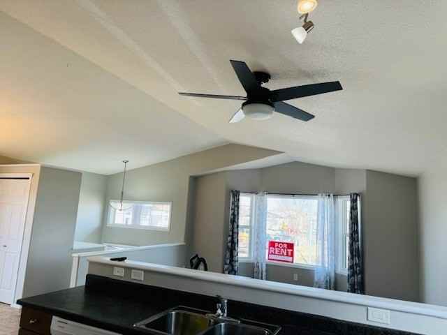 6630 89 St #B - Photo 2 of 11